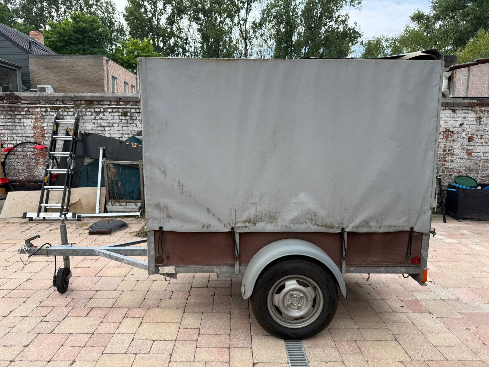 Te koop: nette aanhangwagen met huif, Auto diversen, Aanhangers en Bagagewagens, Ophalen, Gebruikt