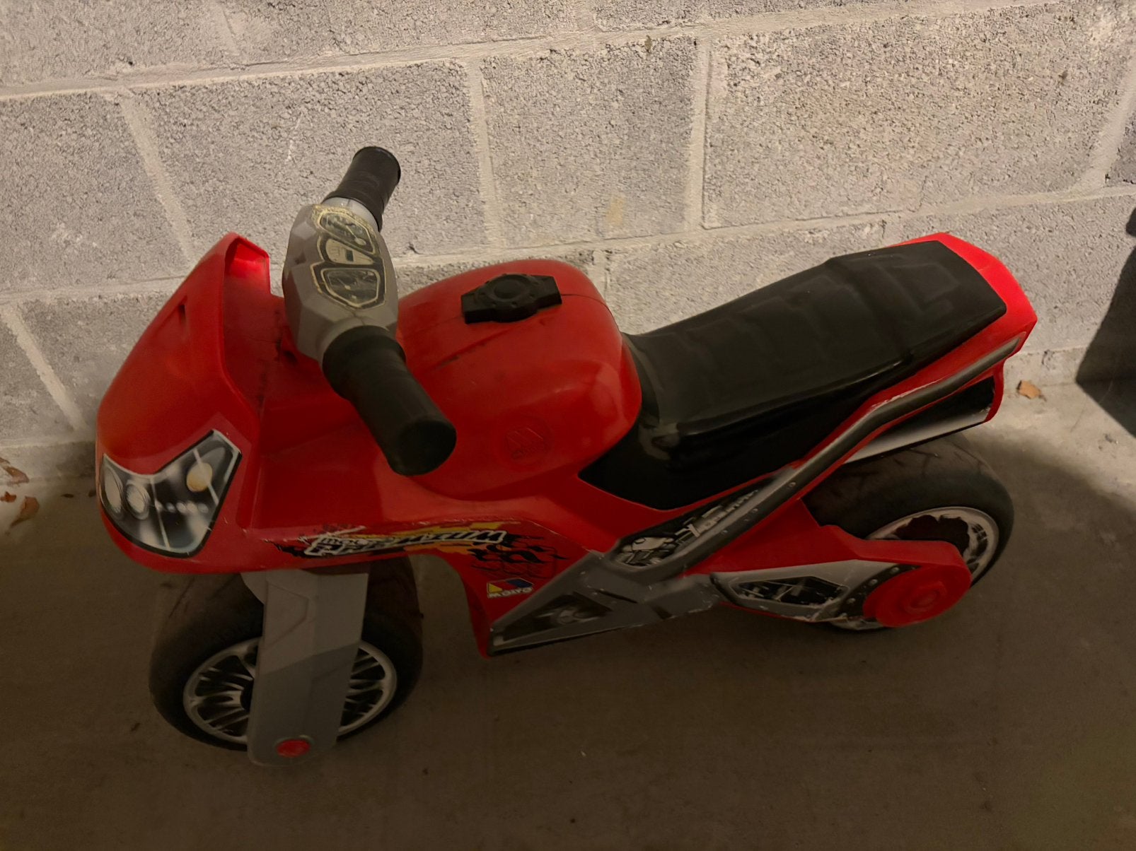 Moto enfants, Enlèvement, Utilisé