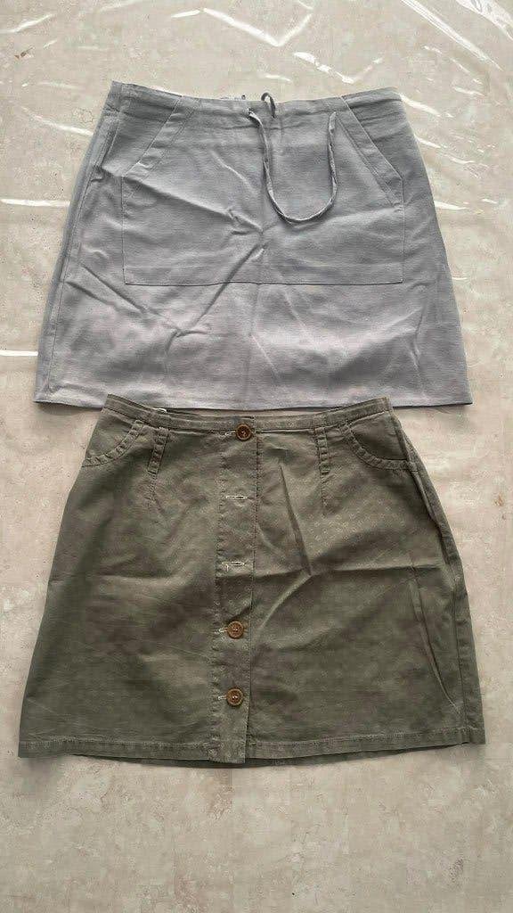 ROK (2) kort kaki + grijs Vintage 1997 S, Kleding | Dames, Rokken, Overige kleuren, Ophalen of Verzenden, Zo goed als nieuw, Maat 36 (S)