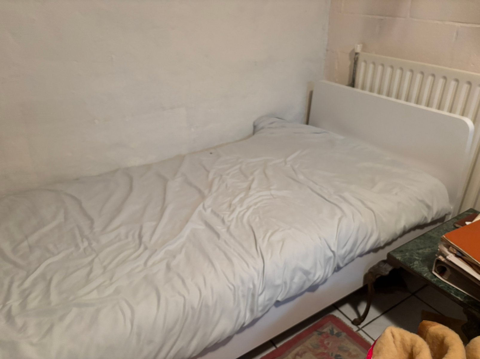Bed wit houte kader, Ophalen, 90 cm, Eenpersoons, Wit