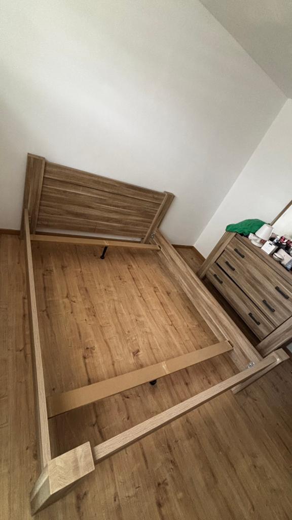 Bedframe en 2 nachtkastjes, Huis en Inrichting, Slaapkamer | Bedden, Gebruikt, Tweepersoons, 180 cm, 200 cm, Hout, Crème, Ophalen