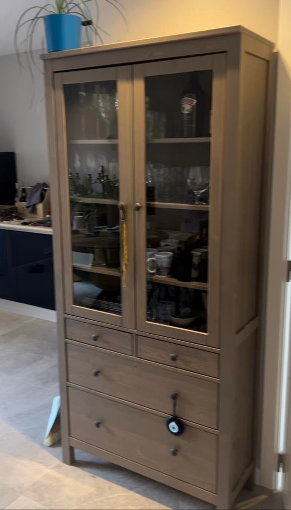 Hemnes vitrinekast z.g.a.n, Enlèvement, Comme neuf