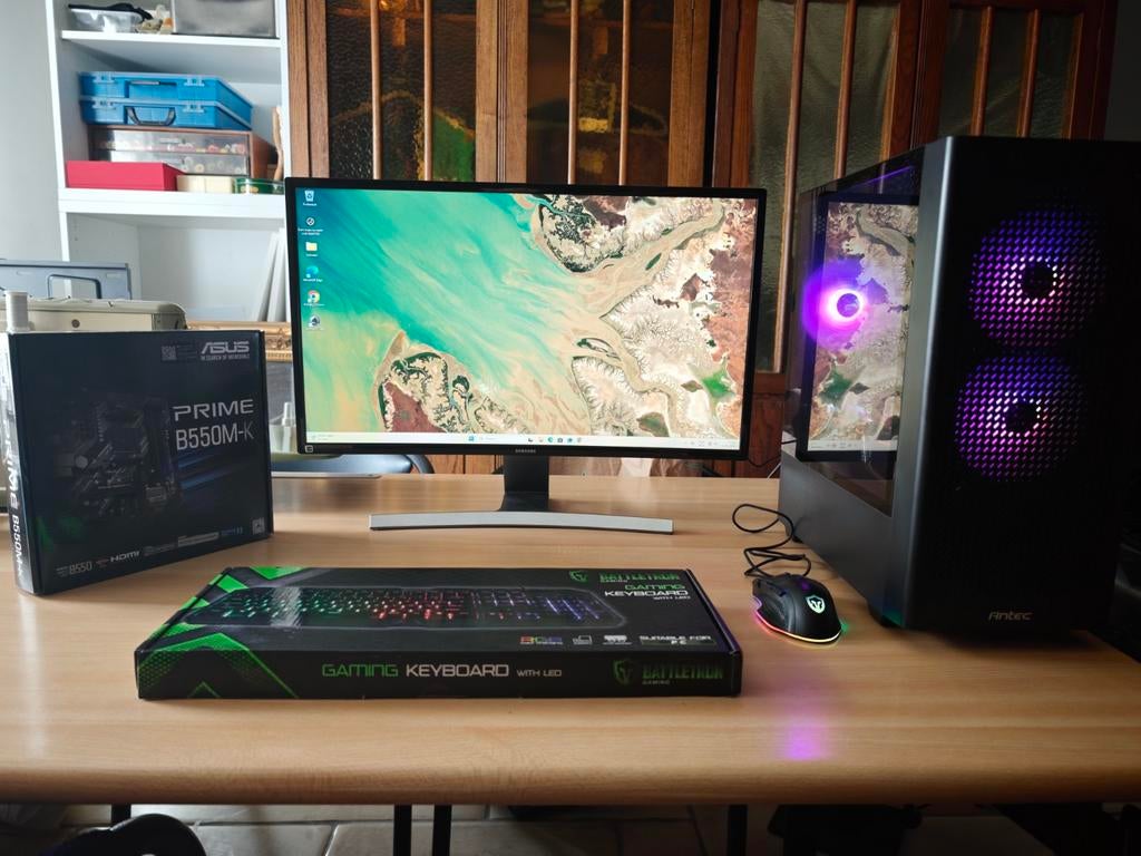 Clean gaming setup Samsung 27 curved, Ryzen 5, win11 pro MSI, Computers en Software, Met monitor, Virtual Reality, Zo goed als nieuw