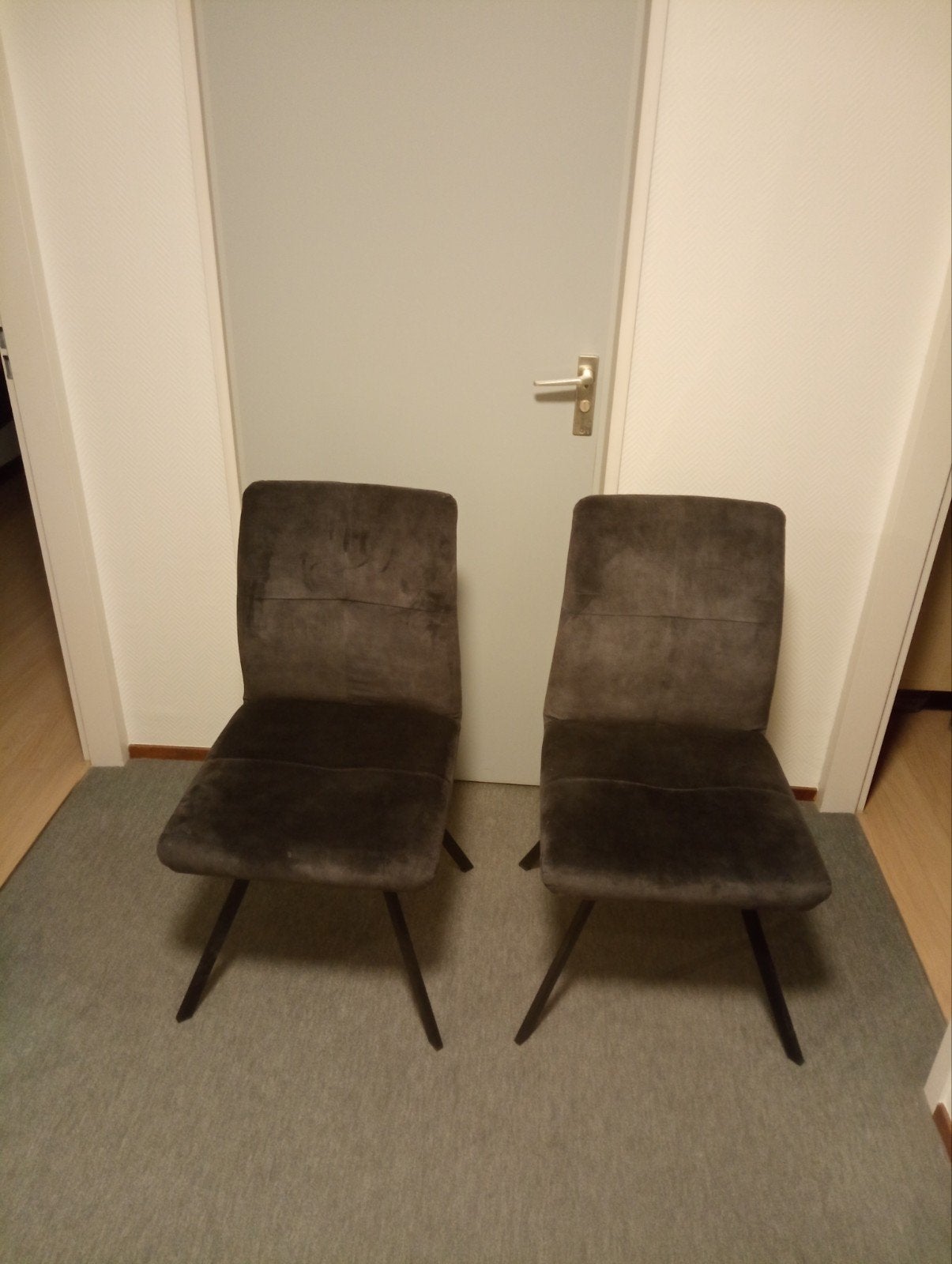 2 stoelen, Maison & Meubles, Enlèvement, Gris, Métal, Deux
