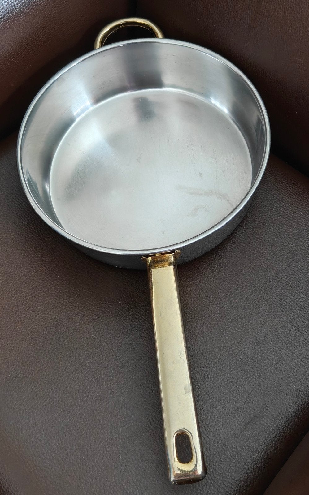 AMC braadpan golden serie, Enlèvement