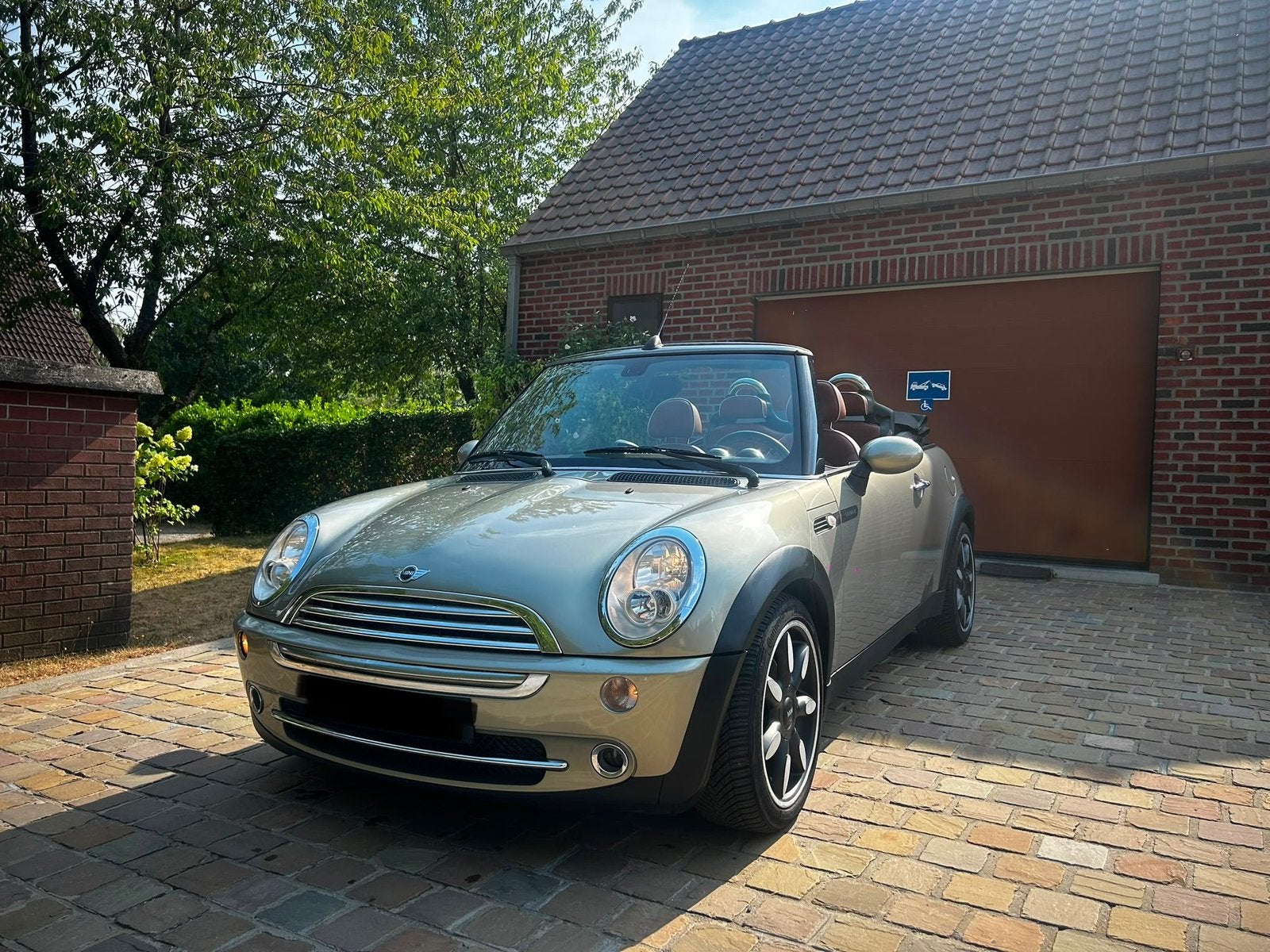 Mini Cooper Cabriolet 100.000 km benzine, Elektrische ramen, Cabriolet, Leder, Particulier