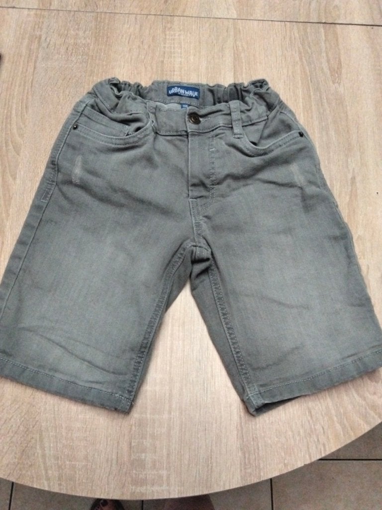 Short maat 146, Enfants & Bébés, Vêtements enfant | Taille 146, Enlèvement ou Envoi, Utilisé, Garçon, Pantalon