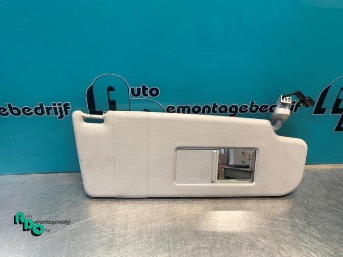Zonneklep van een Volkswagen Polo (Polo 01-), Gebruikt, -, Volkswagen, -