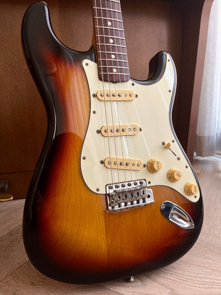 2012 Fender Japan ST62-TX Stratocaster 3-Tone Sunburst MIJ, Muziek en Instrumenten, Ophalen, Gebruikt, Solid body, Fender