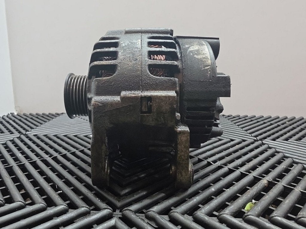 ALTERNATEUR V-Snaar Volkswagen Fox (5Z) (|03D903025J|), Volkswagen, Valeo, Utilisé, 100, rue de Courcelles
75017  Paris, FR