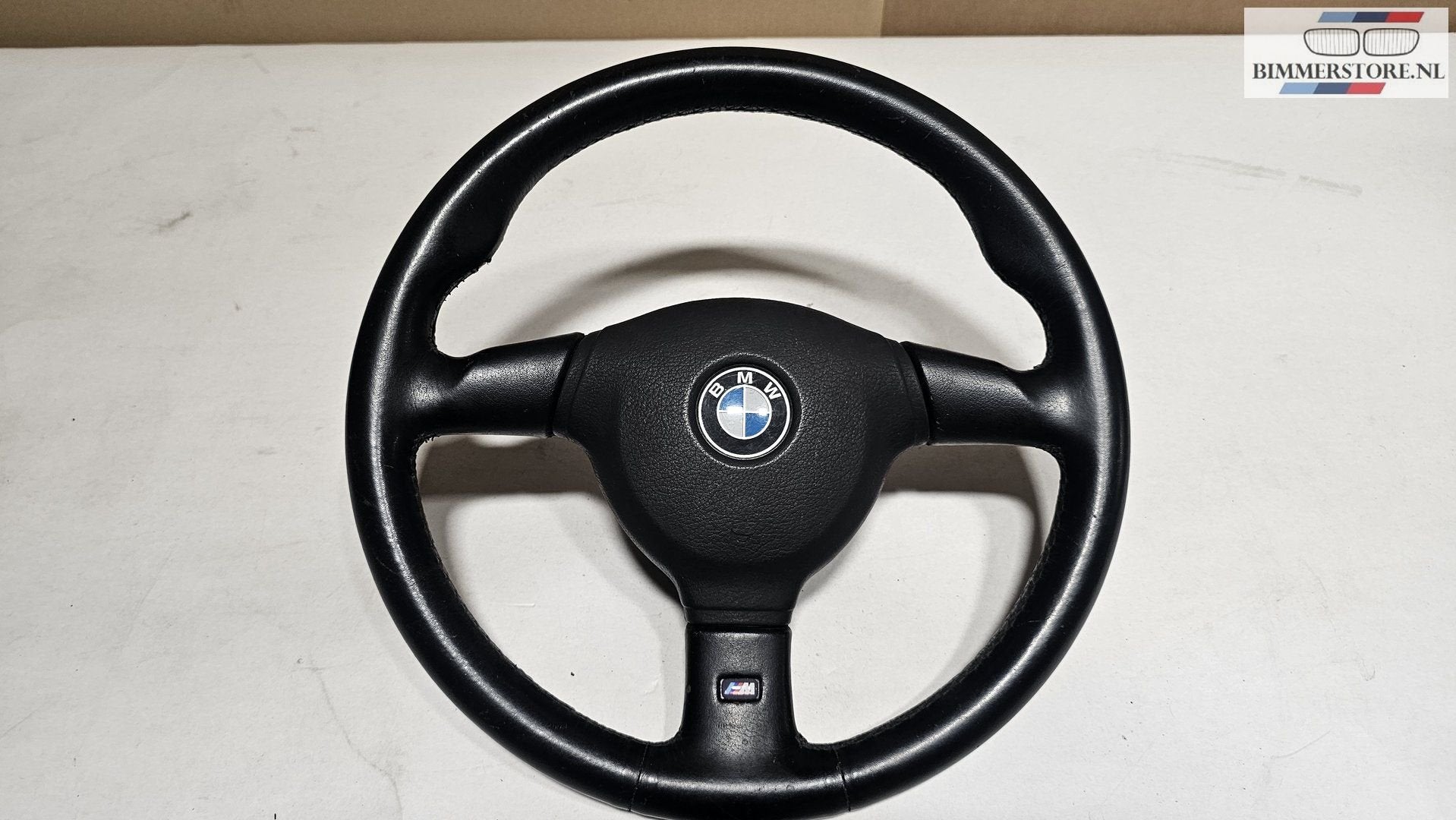 Volant sport M Tech 2 en cuir, 370 mm, BMW Série 3 E30 22260, -, Origine de la pièce connue, Utilisé, -