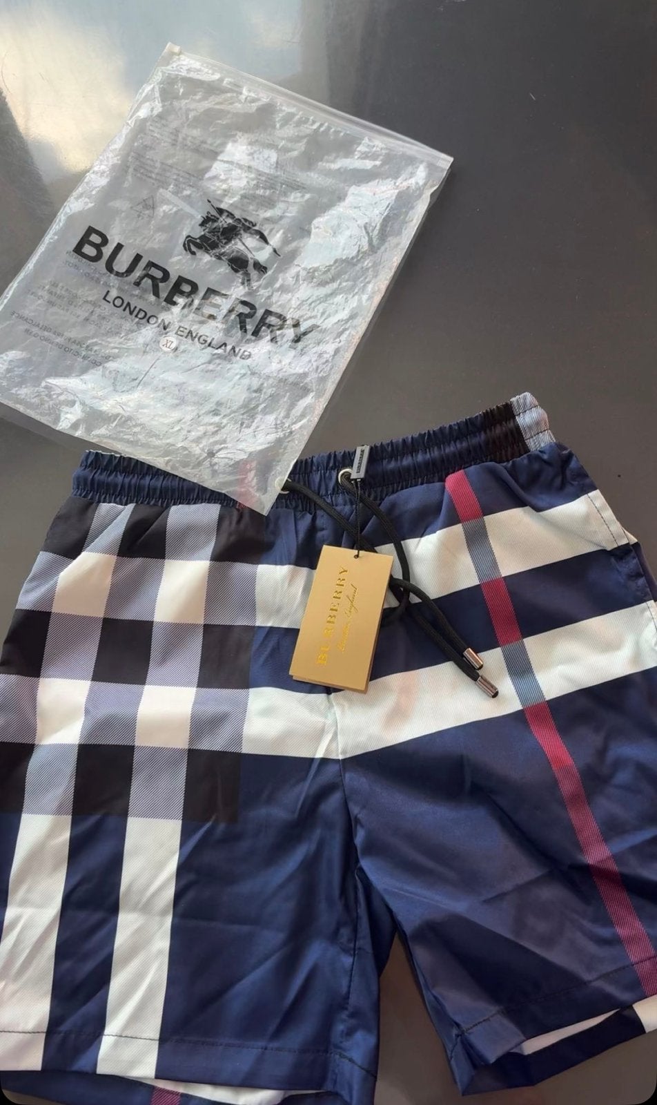 Short de bain Burberry bleu marine., Kleding | Heren, Badmode en Zwemkleding, Ophalen of Verzenden, Overige maten, Blauw, Zwemshort