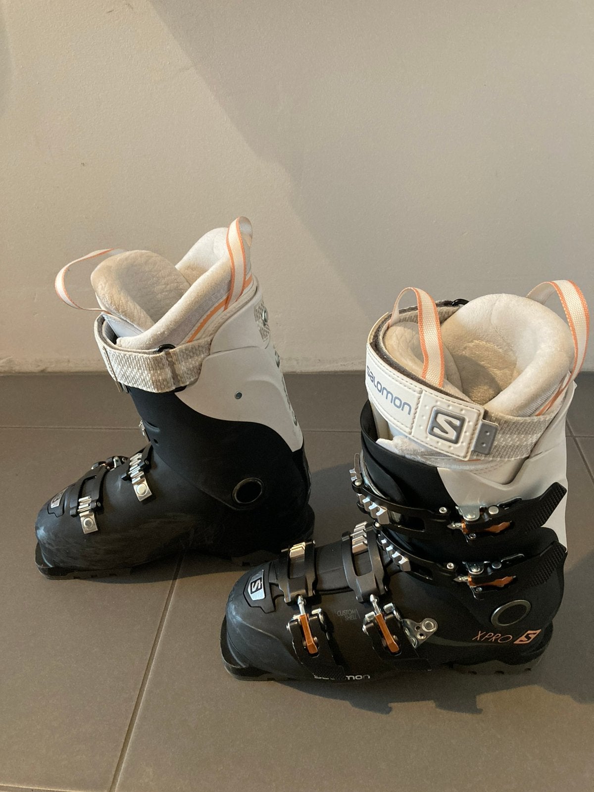 Salomon skischoenen, Ophalen of Verzenden, Zo goed als nieuw