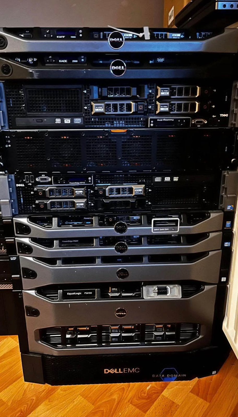 Bulk Lot: Dell Servers (R630 352GB RAM, EqualLogic, EMC, Informatique & Logiciels, Enlèvement, Comme neuf, 8 GB