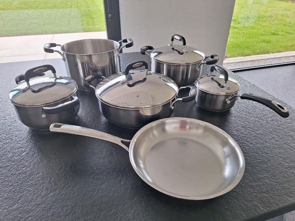Lagostina 9-delige kookpottenset + braadpan, Maison & Meubles, Cuisine | Casseroles & Poêles, Utilisé, Ensemble de casseroles
