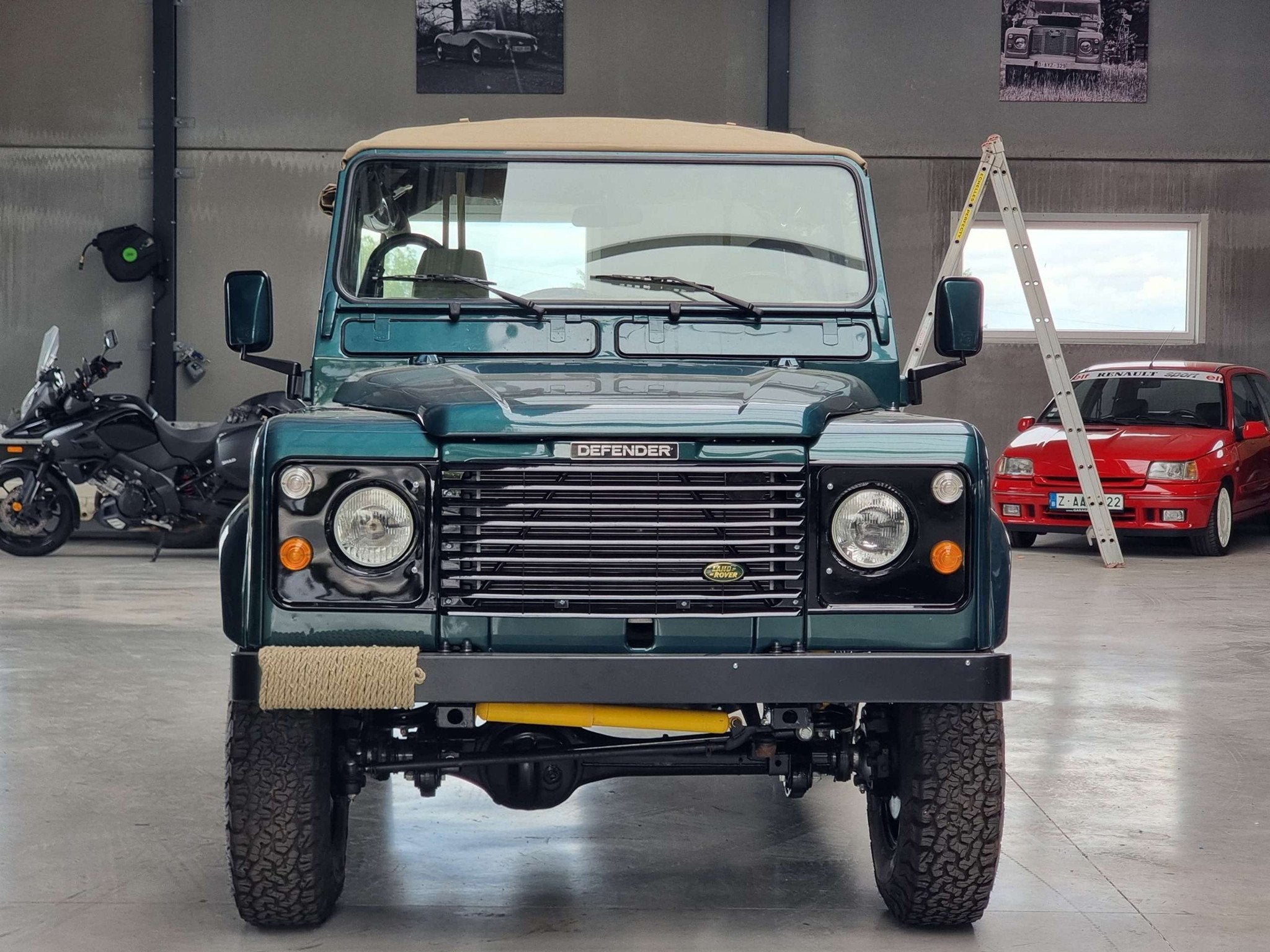 Land Rover Defender TYPE 90 * FULL RESTAURER * TURBO DIESEL, foto 6