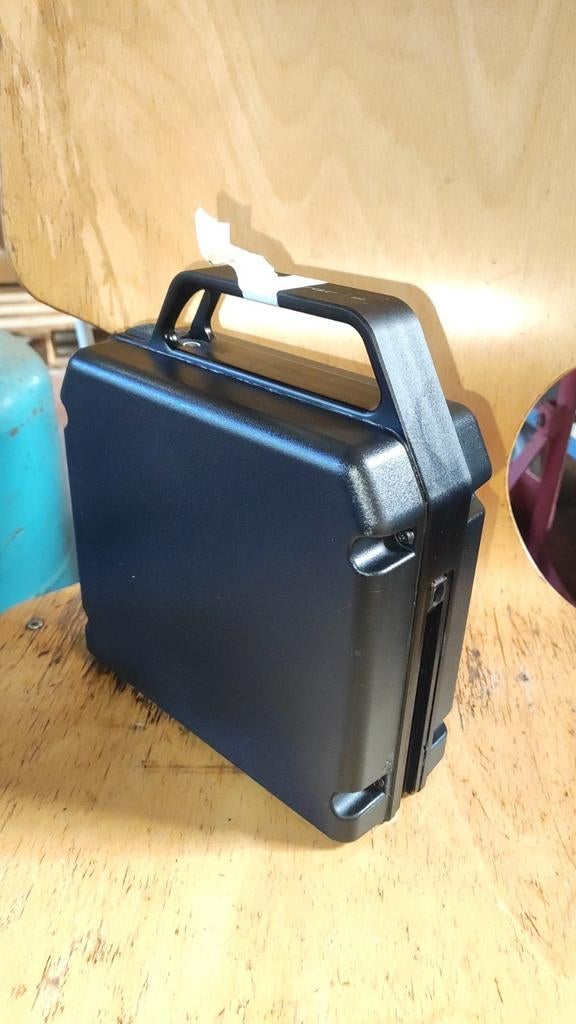 Klever batterij accu 850 Wh zo goed als nieuw, Ophalen