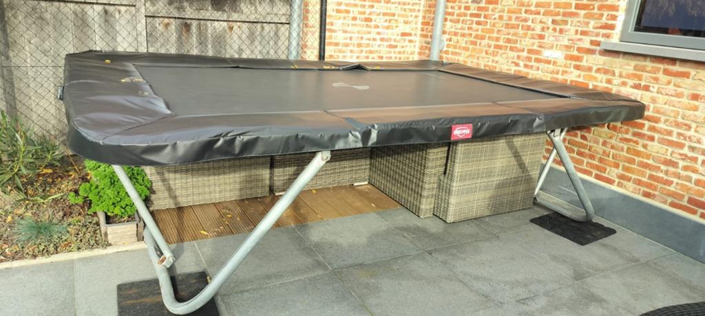 Berg trampoline recht hoekig, Ophalen