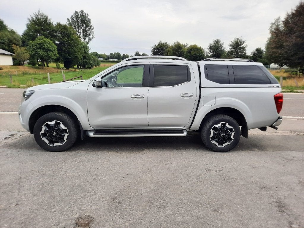 Nissan Navara NP300 2.3 dCi Tekna dubbele cabine 4x4 BTW, Auto's, Nissan, Automaat, 4 cilinders, Leder, Bedrijf