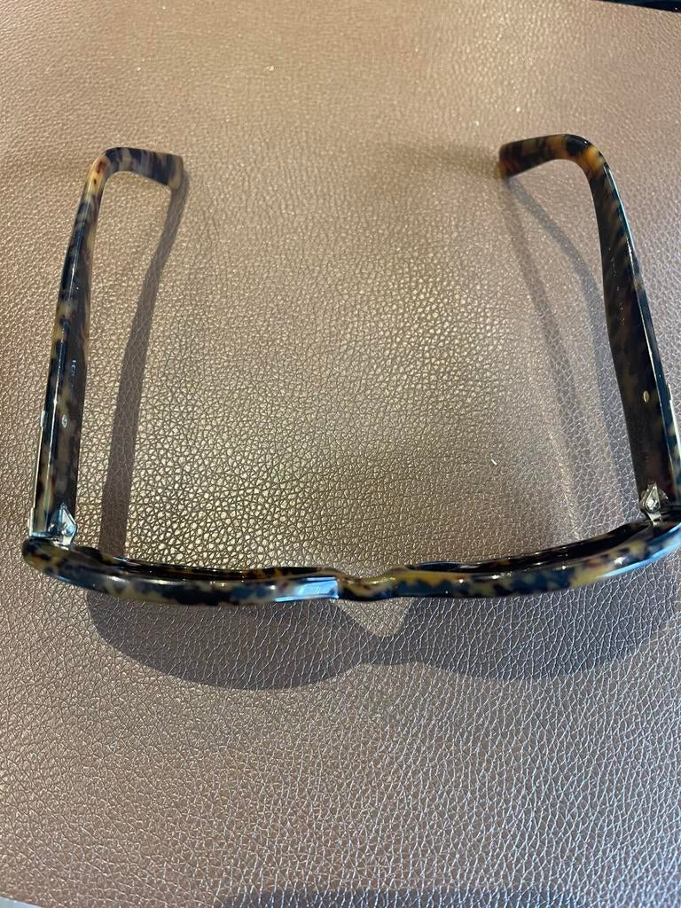 Lunettes de soleil femme ESCADA, Enlèvement, Comme neuf, Lunettes de soleil