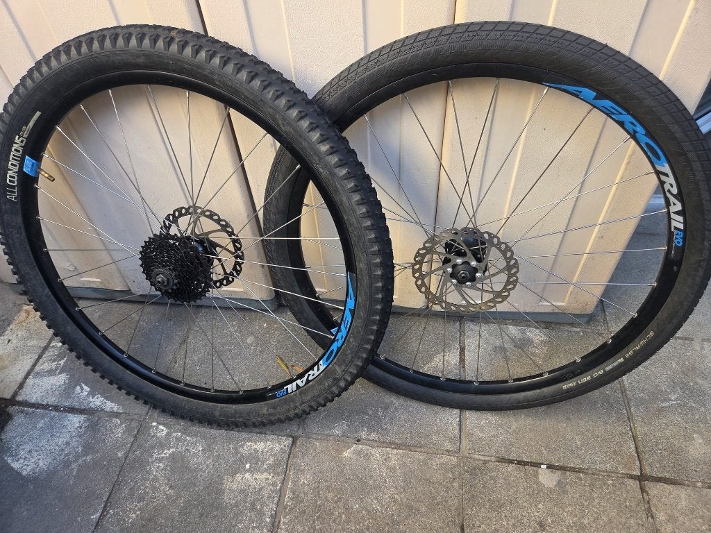 Paire roues VTT 27,5" avec pneus et disques, Vélos & Vélomoteurs, Enlèvement, Utilisé