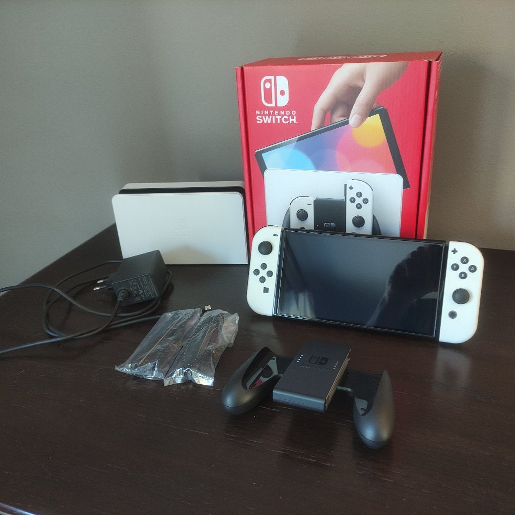 Nintendo Switch OLED parfait état avec tous les accessoires, Enlèvement ou Envoi, Comme neuf, Switch OLED