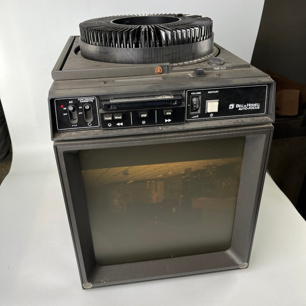 Vintage Bell & Howell RingMaster Sound/Slide Projector – Dia, Audio, Tv en Foto, Ophalen, Gebruikt, ., Met scherm