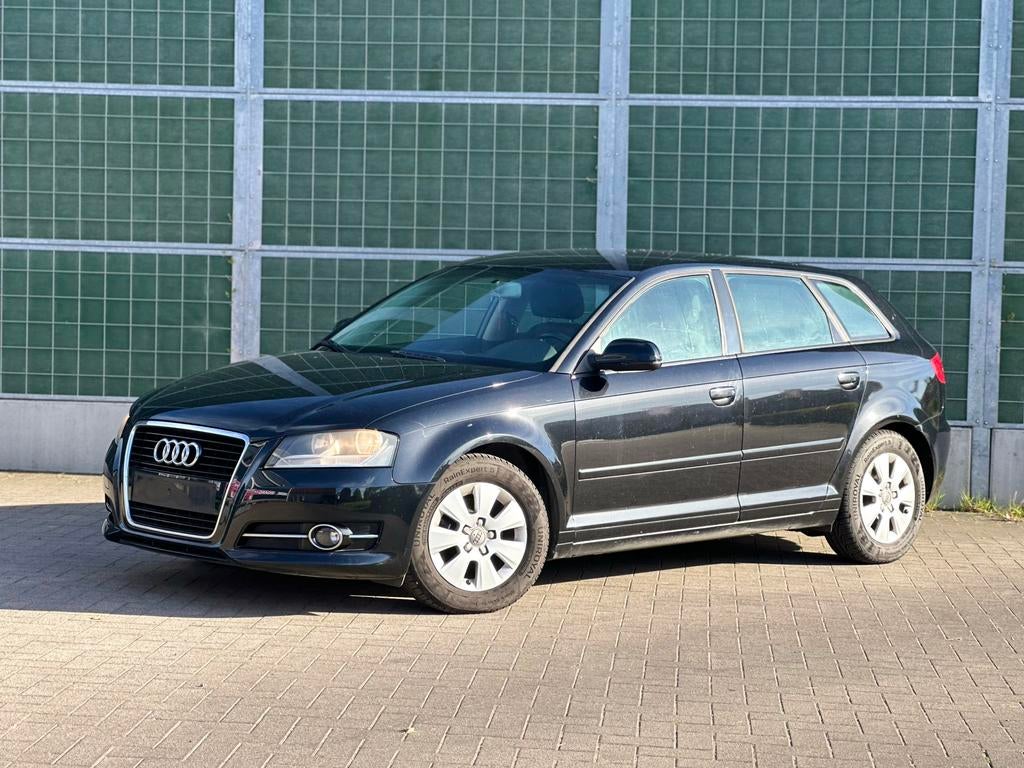 Audi A3 1.6 diesel, Auto's, Audi, Bedrijf, Te koop, A3, Diesel, Euro 5, Berline, 4 deurs, Handgeschakeld, Zwart, Zwart, Leder
