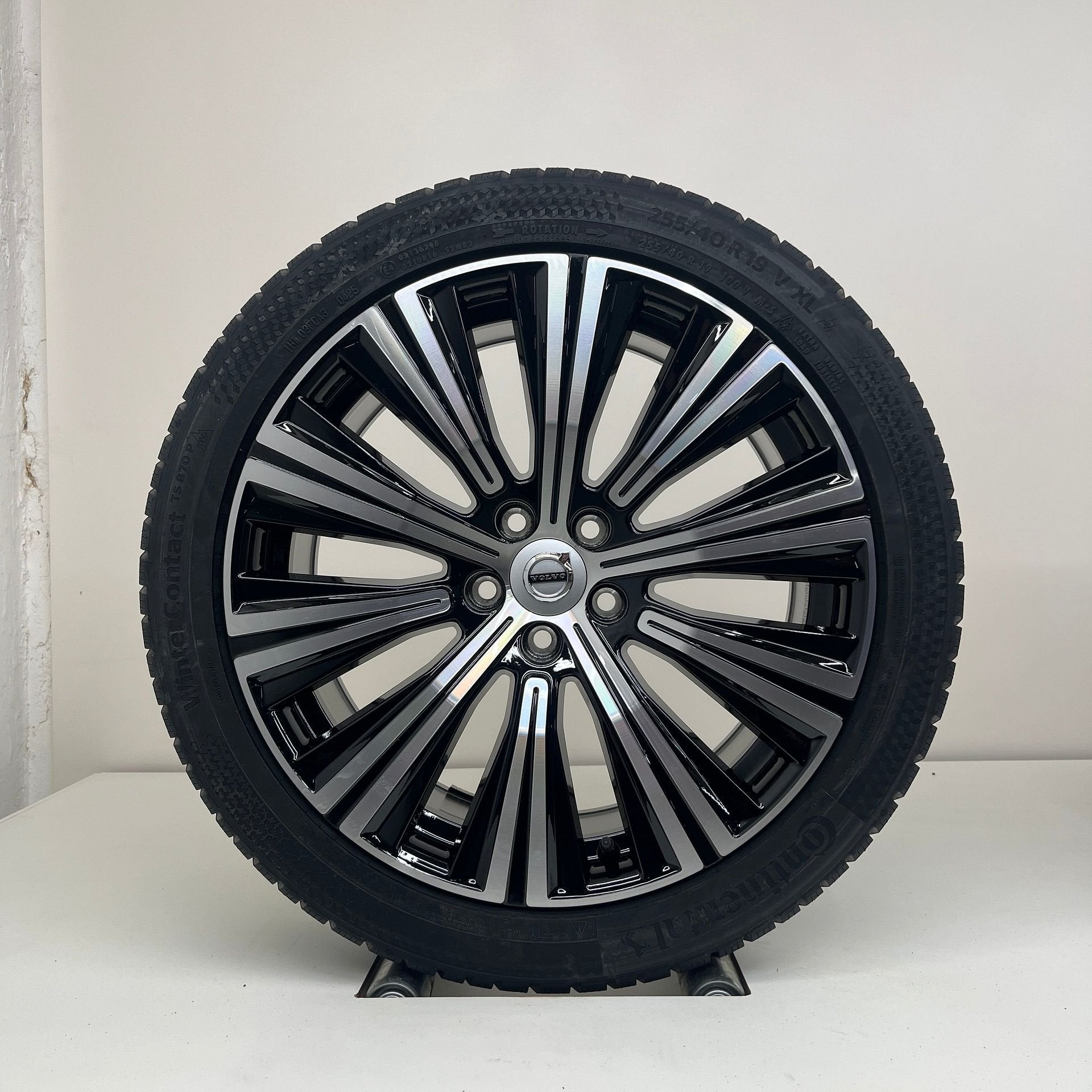 Volvo S90 / V90 - 19 inch - winterbanden NIEUW, Autos : Pièces & Accessoires, Neuf, Pneus et Jantes, Pneus hiver, 255 mm