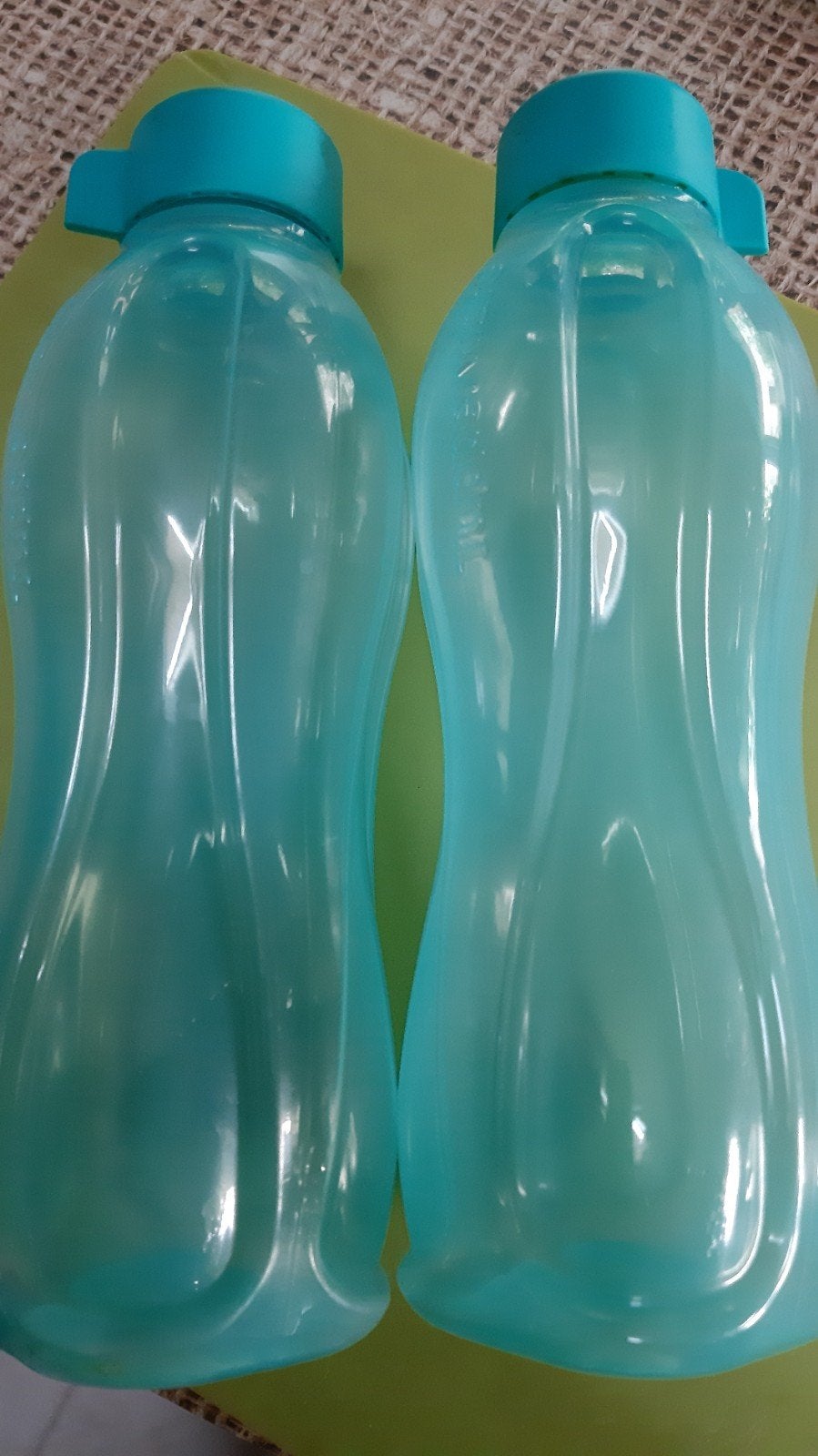 2 Ecoflessen 750 ml Tupperware blauw, Huis en Inrichting, Keuken | Tupperware, Blauw, Ophalen of Verzenden, Drinkfles, Lekvrij