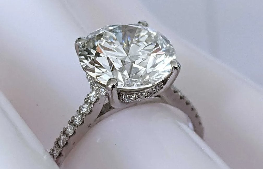 Bague or blanc avec diamant synthétique, Bijoux, Sacs & Beauté, Bagues, Enlèvement, Comme neuf, Blanc, Or