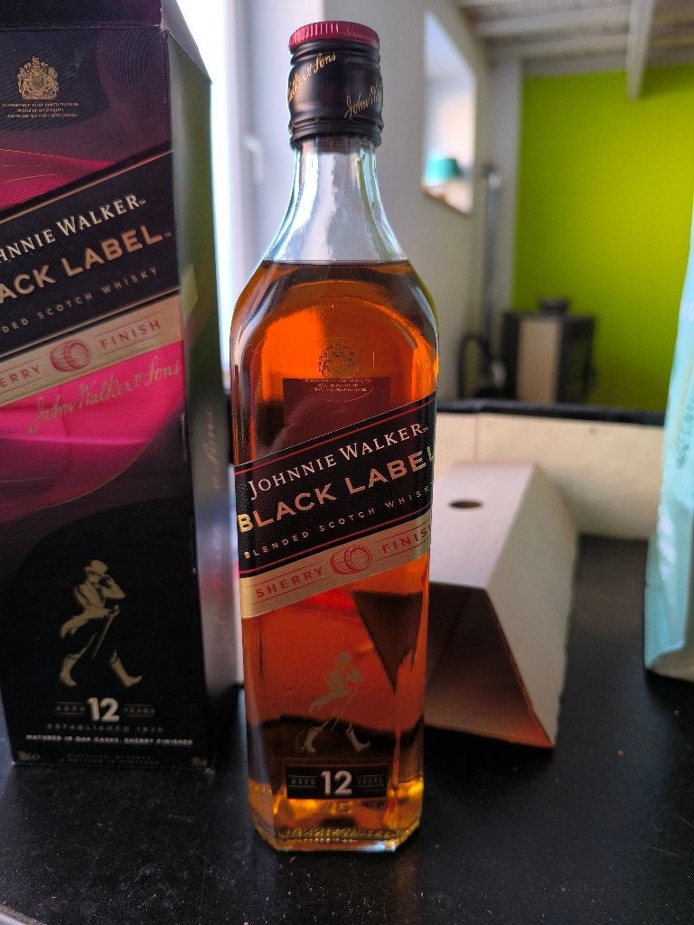 Johnnie walker édition limitée black label neuf, Enlèvement, Neuf, Pleine