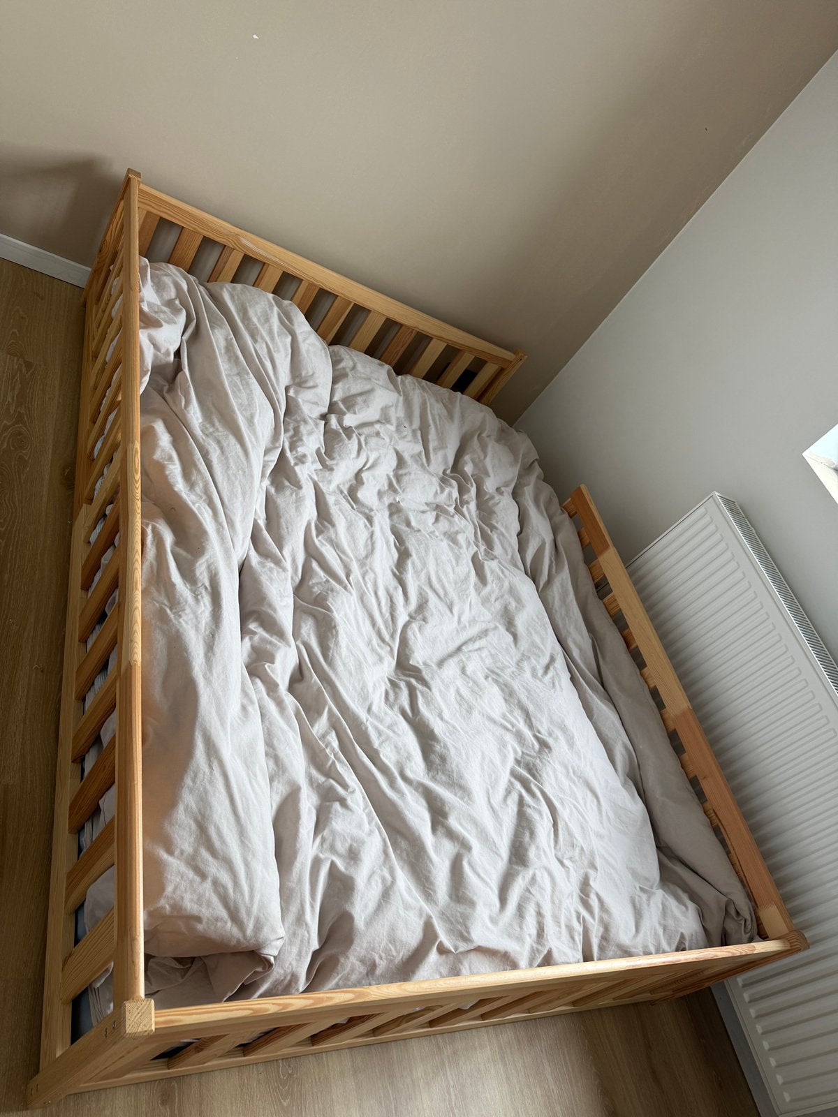 Vloerbed, Huis en Inrichting, Slaapkamer | Bedden, Ophalen, Zo goed als nieuw