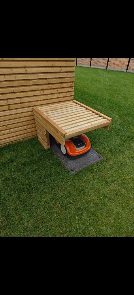 Stihl iMOW RMI 422 grasrobot met toebehoren, Enlèvement, Utilisé, STILL, Avec capteur de pluie