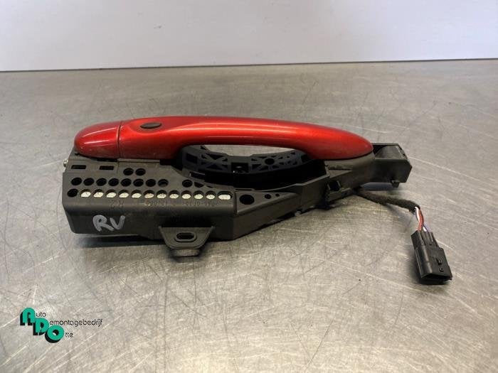 Portiergreep 4Deurs rechts-voor van een Renault Clio (Clio 4, Gebruikt, -, Renault, -