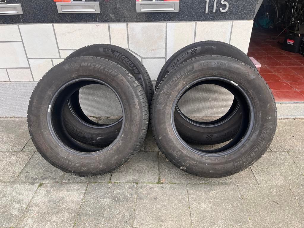 Michelin Pilot Sport SUV R 17 / 235 / 65 108 W, Auto-onderdelen, Ophalen, 17 inch, 235 mm, Band(en)