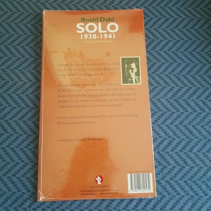 Roald Dahl - Solo 1938-1941* LUISTERBOEK 5 CD*SEALED*NIEUW*, Boeken, Biografieën, Nieuw, Ophalen