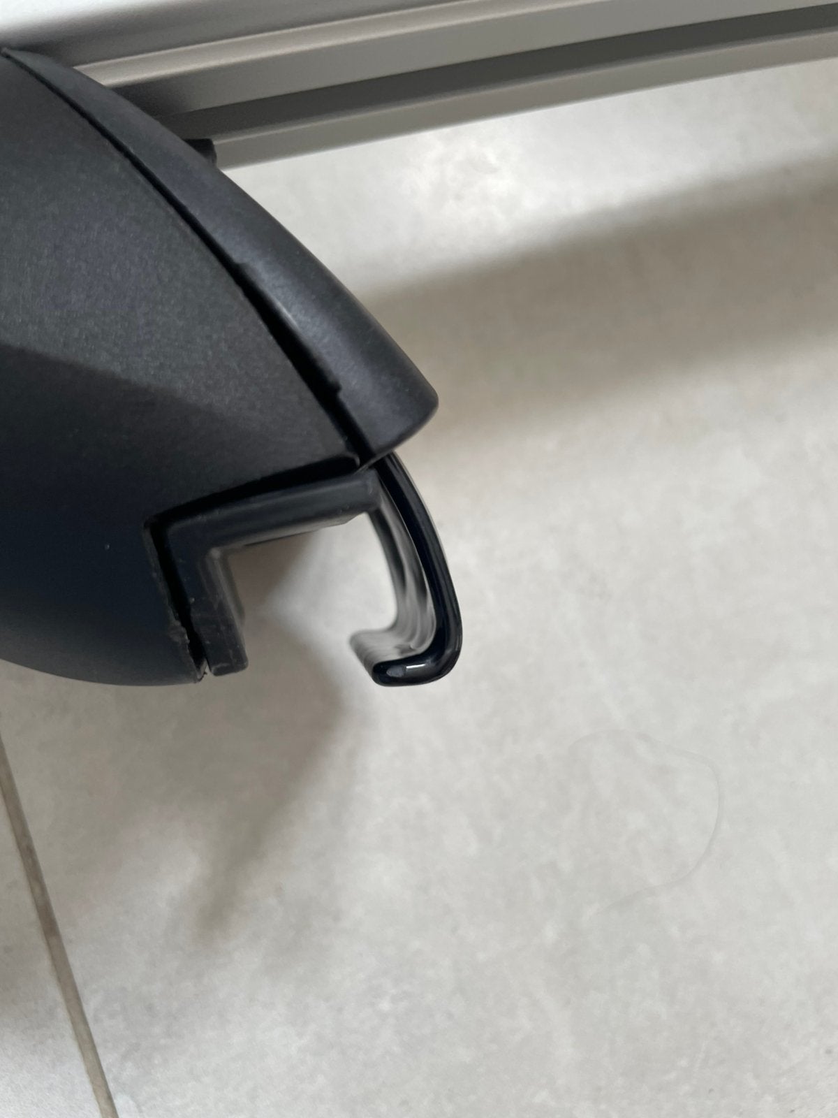 Les barres de toit pour les rails fermé état neuf poids 90kg, Autos : Pièces & Accessoires, Barres latérales, Enlèvement, Neuf