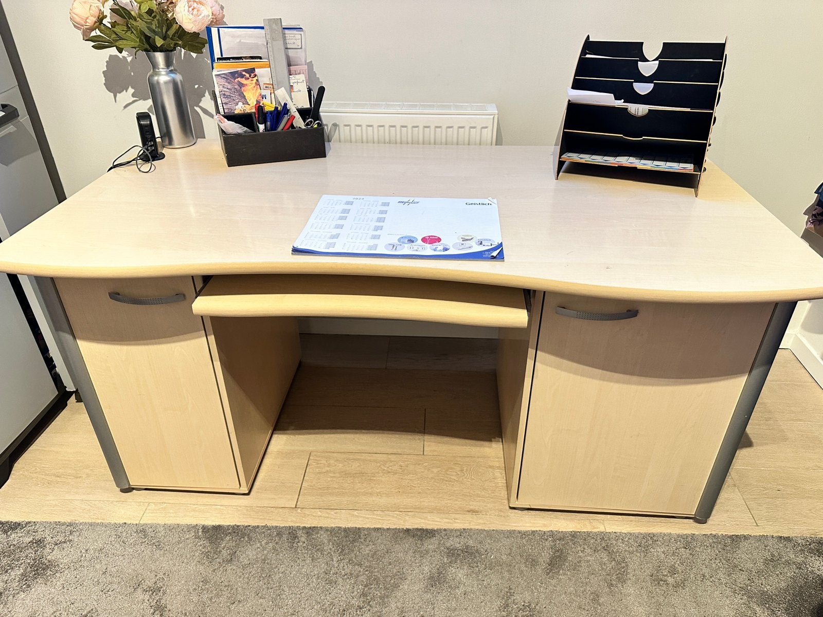 Bureau/computertafel met opbergruimte – zeer stevig, Enlèvement, Comme neuf