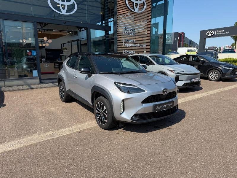 Toyota Yaris Cross Dynamic Plus, Auto's, Toyota, Automaat, https://public.car-pass.be/vhr/e8193b9c-6e7c-46f2-99a0-7854215ea481
