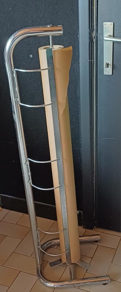 Verchroomde vintage standaard voor inpakpapierrollen, Zakelijke goederen, Kantoor en Winkelinrichting | Apparatuur en Telecommunicatie