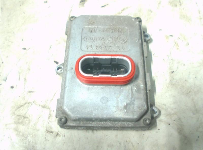 BALLAST DE PHARE XENON 407 (6C / J) (5DF-008-704-50), Utilisé, Rixbecker Straße 75
59552  Lippstadt, DE, Info@forvia.com, HELLA GmbH & Co. KGaA