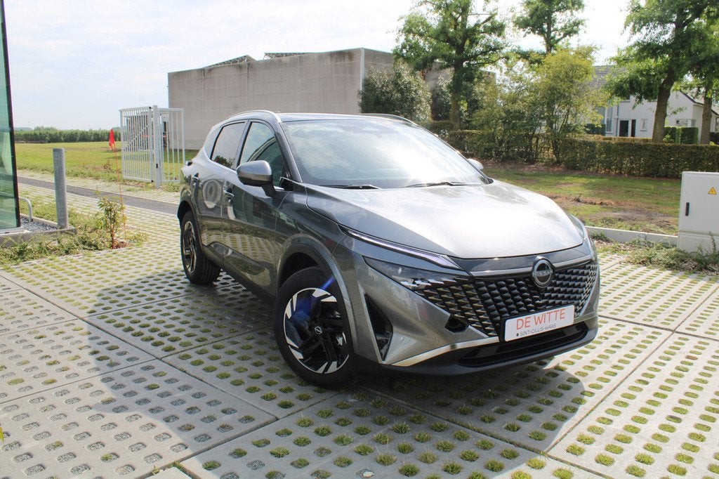 Nissan QASHQAI Mild-Hybrid N-Connecta Xtronic + Glass Roof +, Auto's, Nissan, Bedrijf, Te koop, Qashqai, 360° camera, ABS, Achteruitrijcamera