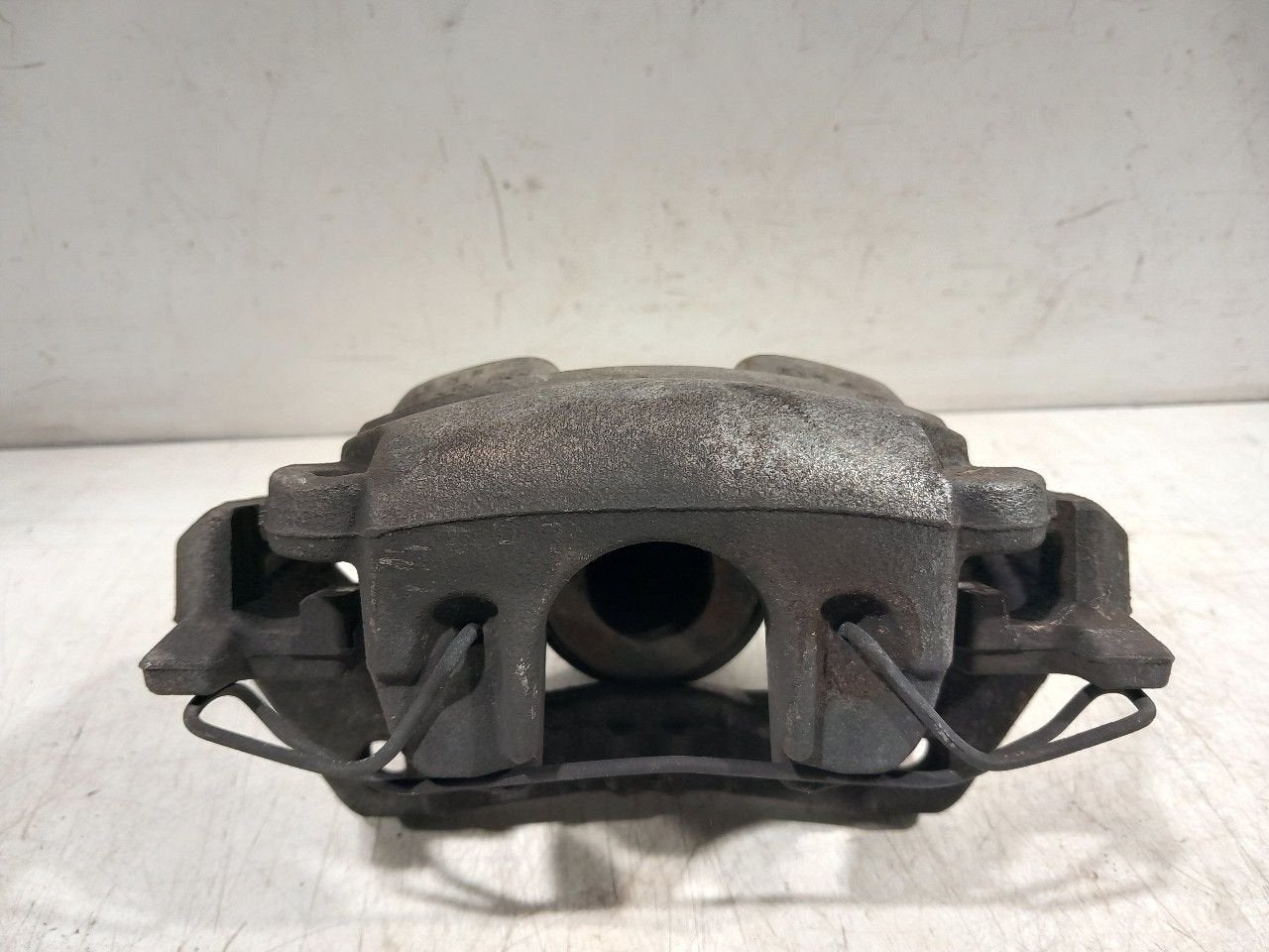 Remklauw rechts voor Opel Astra, Onderdelen@venauto.nl, Van der Ven Autorecycling B.V., Gebruikt, Ettenseweg 76, 4706 PB Roosendaal, The Netherlands