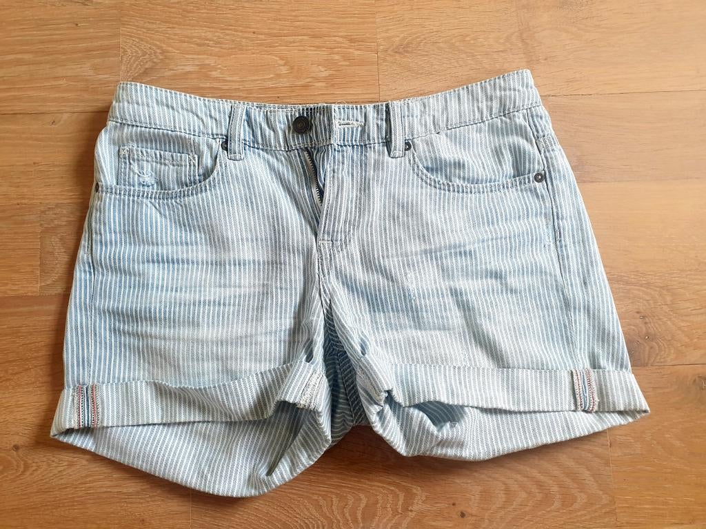 Short H&M (taille jean 28 - taille normale 34/36), Enlèvement ou Envoi