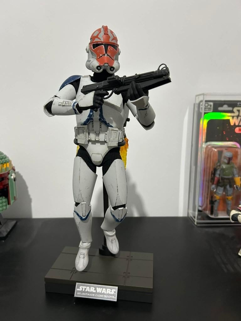 Hot Toys 501st Bataillon Clone Trooper Deluxe, Enlèvement, Comme neuf, Figurine