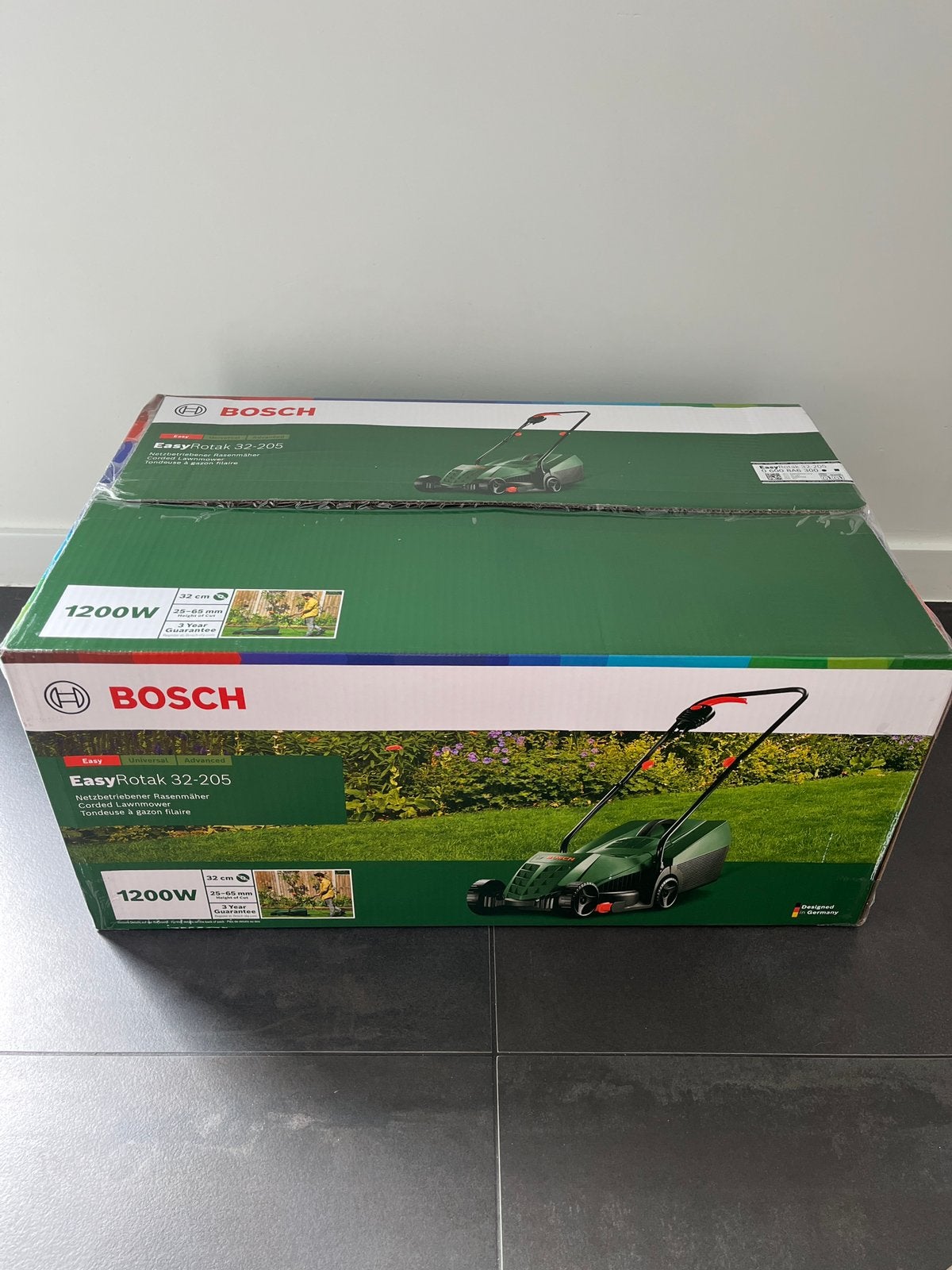 Nieuw in doos Bosch ARM 32 grasmachine 1200W, Tuin en Terras, Grasmaaiers, Ophalen, Elektrische grasmaaier, Nieuw, Opvangbak