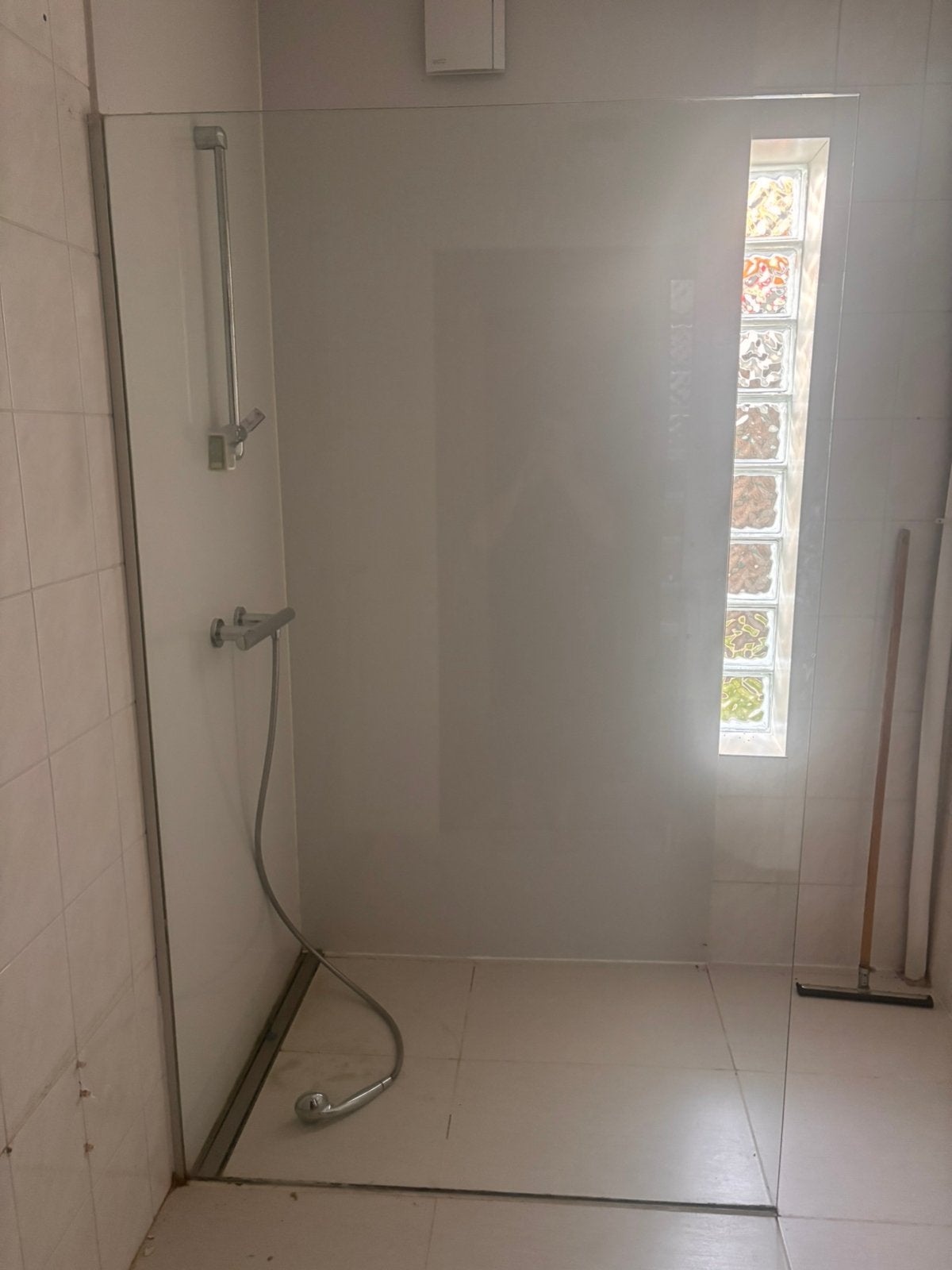 Doucheglas badkamer, Ophalen, Zo goed als nieuw
