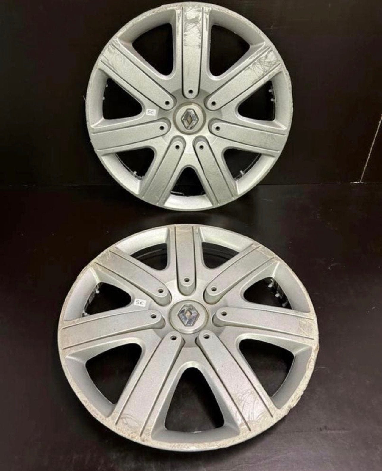 2 originele Renault clio twingo kangoo 14" wieldoppen, Ophalen of Verzenden, Gebruikt
