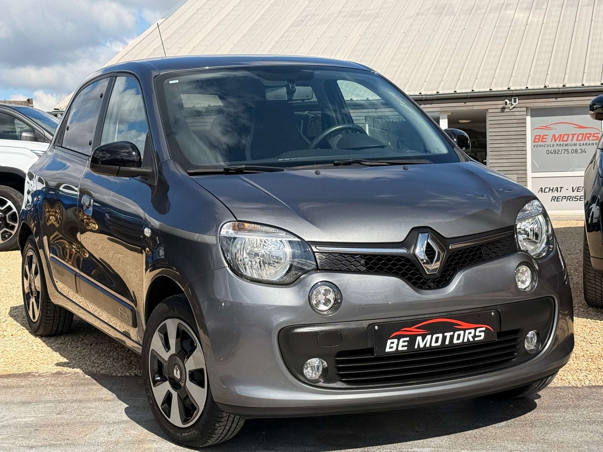 Renault Twingo 1.0i SCe Limited 70CV 1RE MAIN AIRCO BLUETOOT, Voorwielaandrijving, 4 zetels, Twingo, Gebruikt